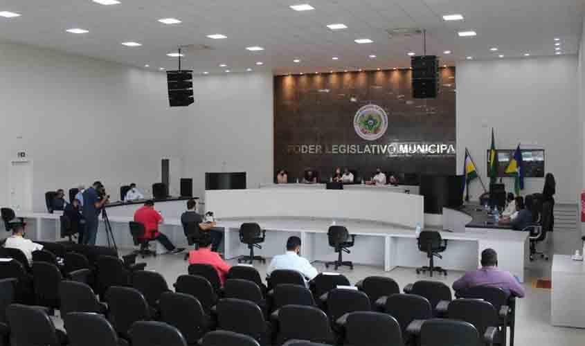 Veja os projetos aprovados na 1ª sessão extraordinária da Câmara