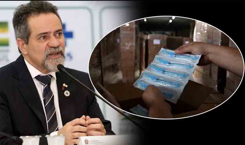 Ministério ignorou recomendação de trazer seringas por avião e trouxe por navio