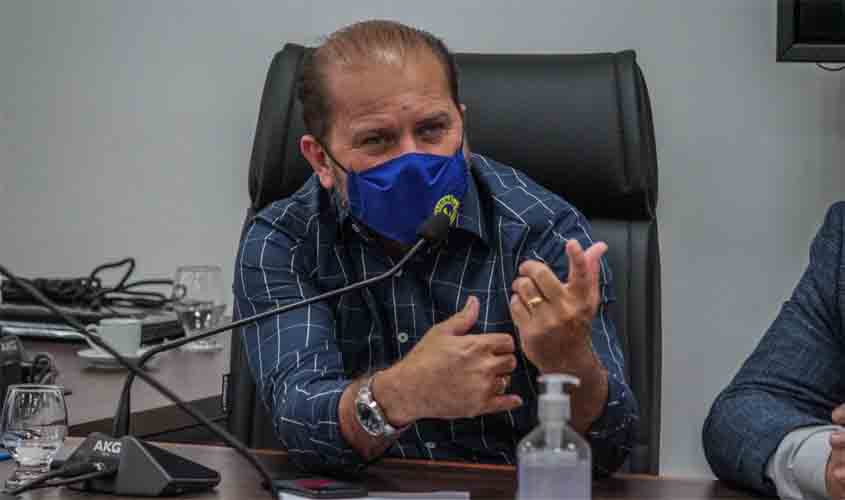 Cirone Deiró defende plano emergencial para o enfrentamento da Covid-19