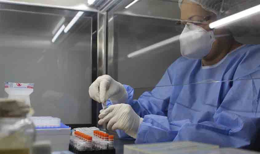 Lacen e Fiocruz reforçam parceria para a extração de material genético e diagnóstico da Covid-19
