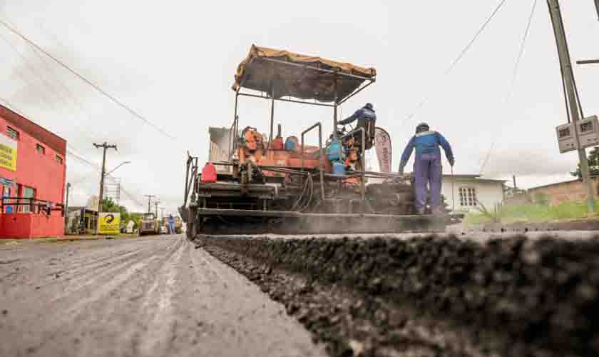 Avenida Pinheiro Machado recebe obras de recapeamento