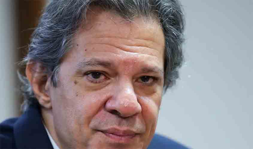 Governo pretende manter isenção para até dois mínimos no IR em 2025