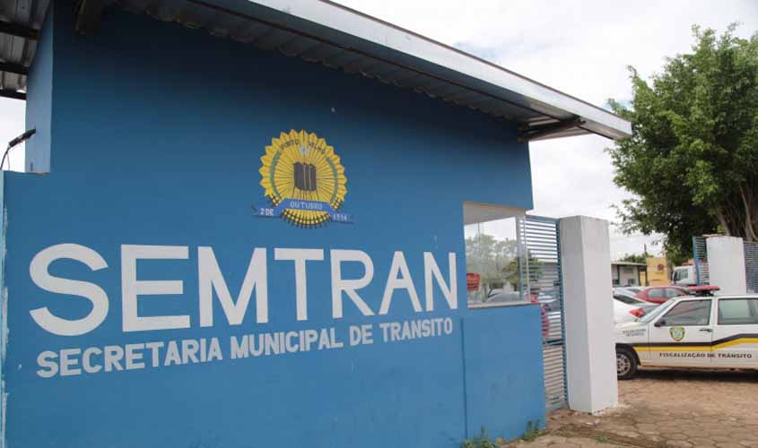 Táxi compartilhado é irregular a começar pela alteração do layout, diz Semtran 