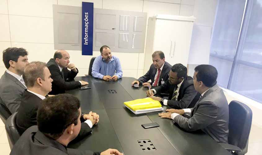 Prefeito e vereadores buscam destravar recursos de emendas parlamentares em Brasília