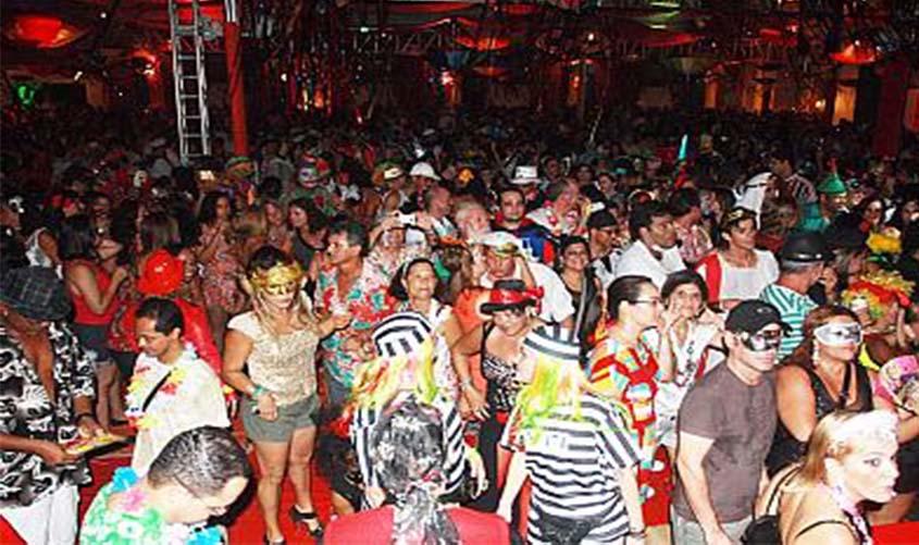 Baile Municipal acontece nesta sexta-feira no Mercado Cultural