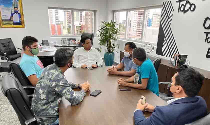 Técnicos em educação do Estado pedem apoio do deputado Jair Montes para pauta relacionada ao PCCR da categoria