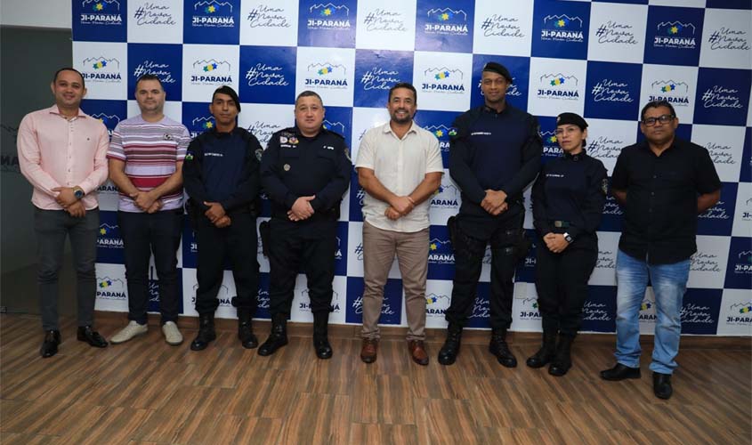 Prefeito recebe a visita do comandante do 2º Batalhão de Polícia Militar