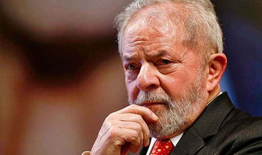 Defesa entra com novo recurso no STF para que ex-presidente Lula deixe a prisão