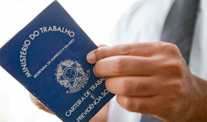 Retenção de carteira de trabalho pela empresa além do prazo normal é considerada ilegal