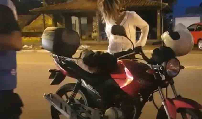 Técnica de enfermagem é presa no RJ com restos de vacina da Covid-19 na bolsa