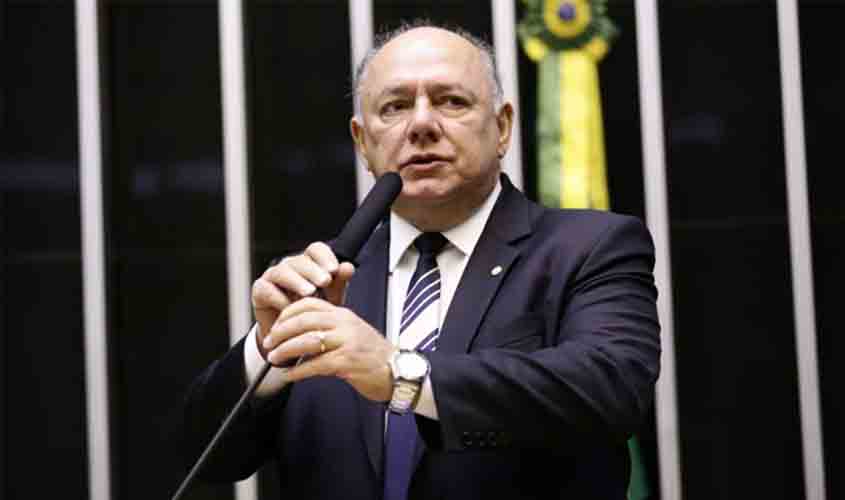 Deputado federal morre em Brasília vítima de covid-19