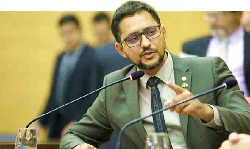 Deputado Anderson pede  contratação de professores para escolas estaduais