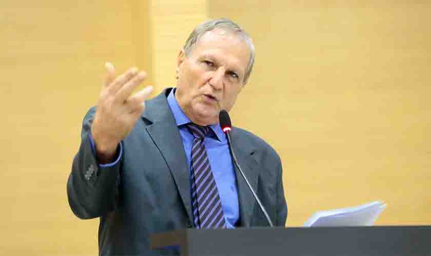 Governo promete enviar projeto de redução ICMS do bezerro na segunda