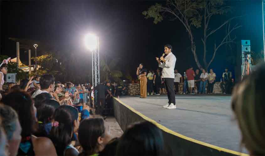 Aula Show da Flakes encanta o público com muito chocolate no Parque da Cidade