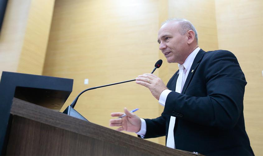 Atendendo indicação do deputado Ezequiel Neiva, Governo faz cotação para hospedar servidores da saúde