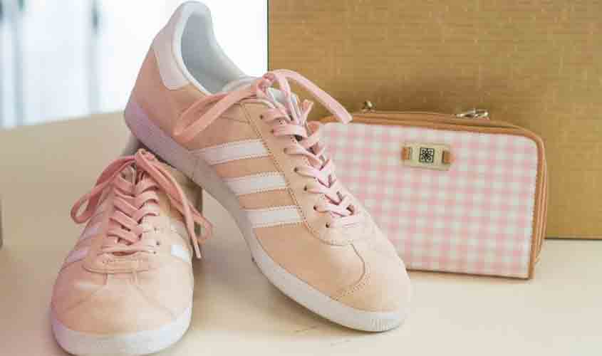 Podemos combinar bolsa e sapato no mesmo look?