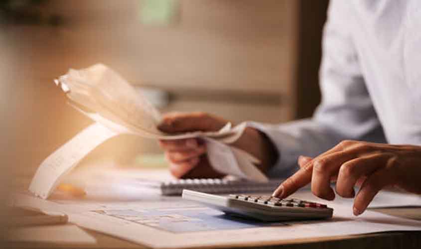 Contas de luz e água: projeto pode alterar regra para datas de vencimento