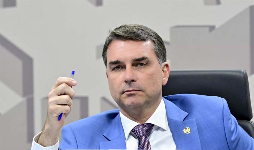 O escândalo que implodiu o candidato Bolsonaro