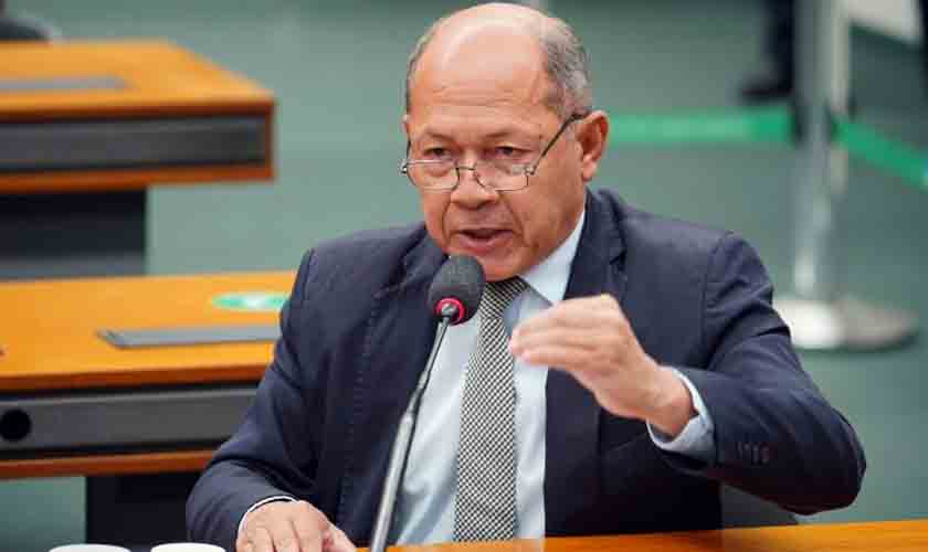 Comissão rejeita proposta que veta Forças Armadas no comando temporário de órgãos ambientais