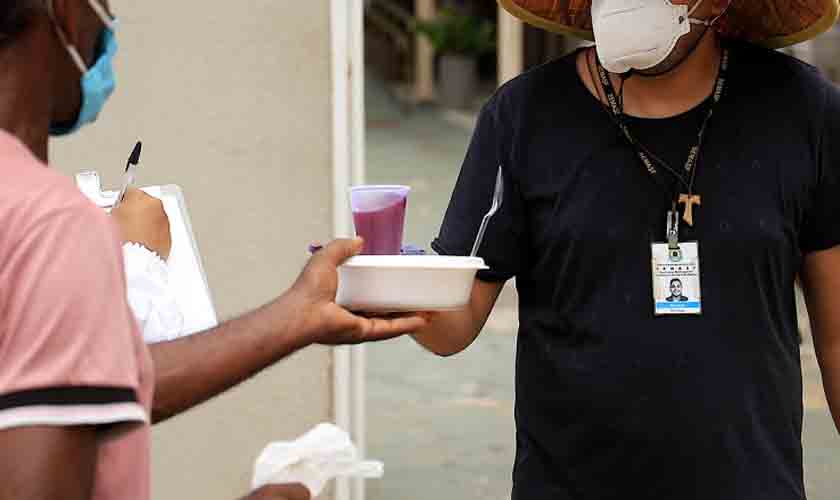 Prefeitura treina equipes para o censo da população em situação de rua