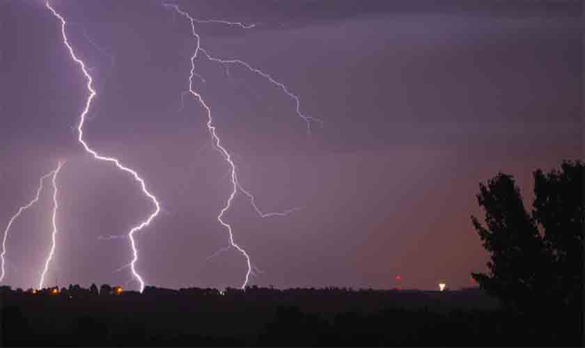 Mantida condenação de construtora a indenizar operário atingido por raio