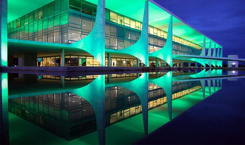 Governo prorroga período de suspensão de contrato de trabalho e redução salarial