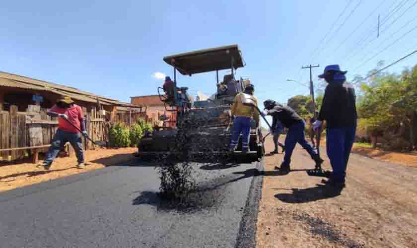 Asfaltamento no bairro São Francisco é vistoriado