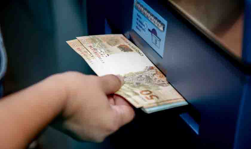 Sétima parcela do “AmpaRO” vai ser disponibilizada na conta dos 28 mil beneficiários na próxima segunda-feira, 19