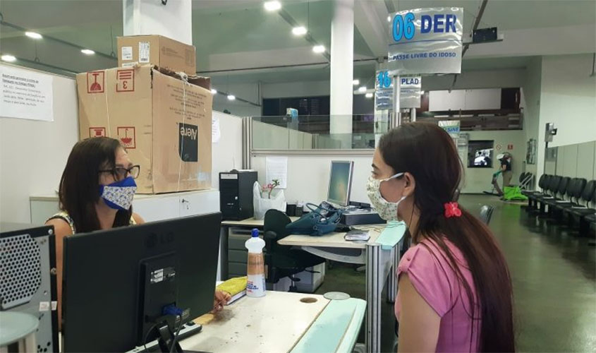 Passe livre rodoviário é emitido para idosos e pessoas com deficiência