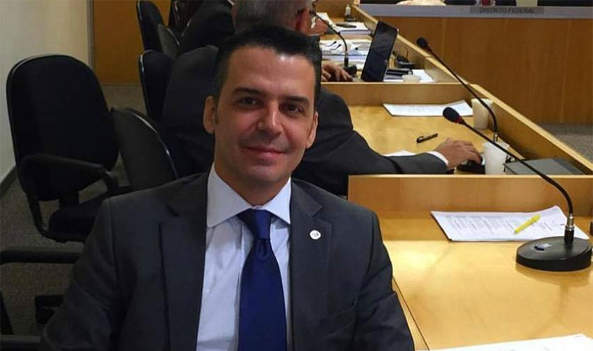 Fabricio jurado defende a implantação de aterro sanitário