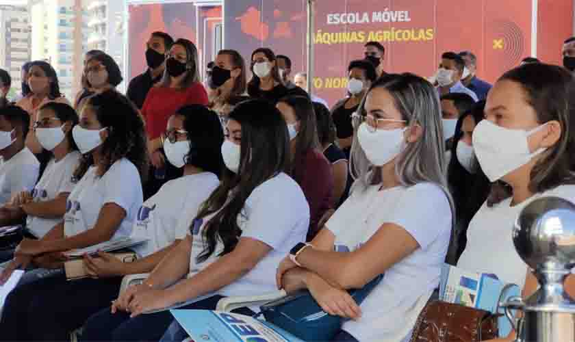 Escolas Técnicas do Idep finalizam primeiro semestre com quase três mil alunos em cursos profissionalizantes