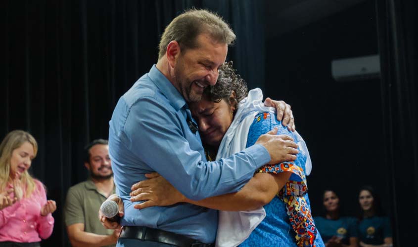 Prefeitura realiza o sonho da casa própria de 269 famílias durante sorteio de endereços em Porto Velho