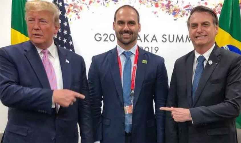 Bolsonaro e os filhos são os manés de Trump
