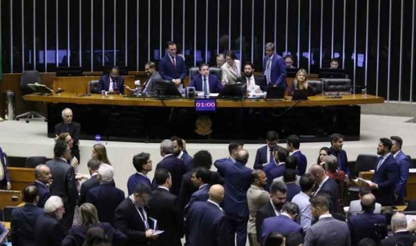 Câmara aprova projeto que inclui crime de assédio sexual no Código Penal Militar