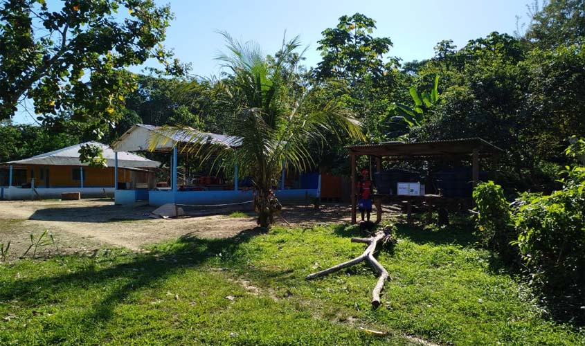 Prefeitura leva água potável à comunidade Ilha Nova