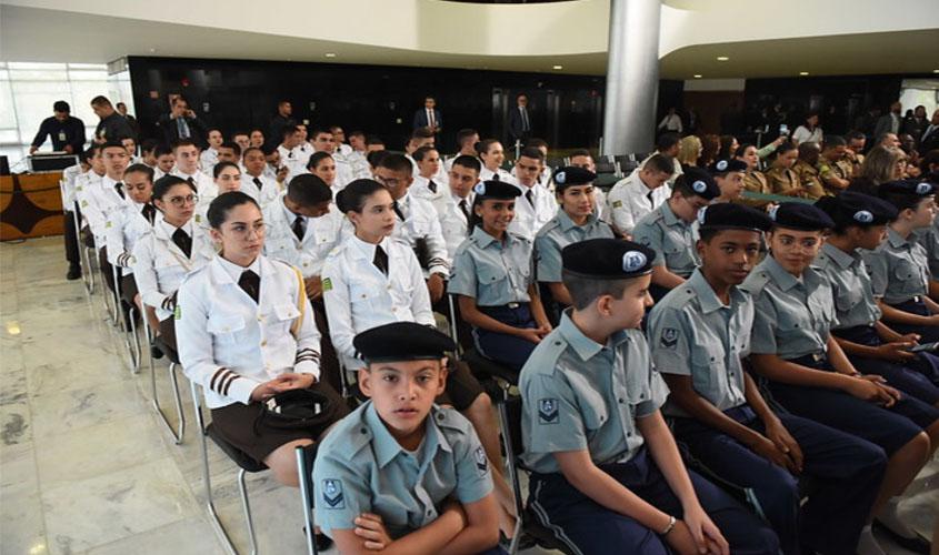 Escolas têm até 27 de setembro para mostrarem interesse em gestão cívico-militar