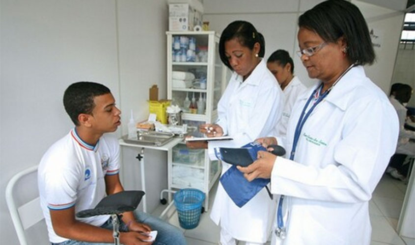 Projeto Mais Médicos reincorpora 1.954 profissionais de saúde