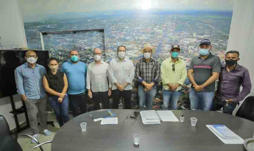 Empenhado: Buritis recebe R$ 800 mil para iluminação em LED, ciclofaixa e fabricação de bloquetes