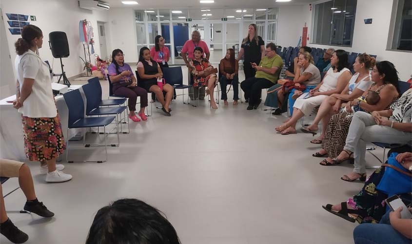Capacitação prepara novas famílias acolhedoras