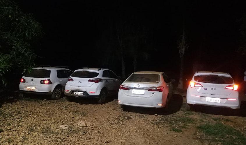 Polícia Civil apreende cinco carros e uma motocicleta roubados