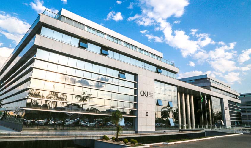 Ação visa proteger contra fraudes digitais e falso advogado