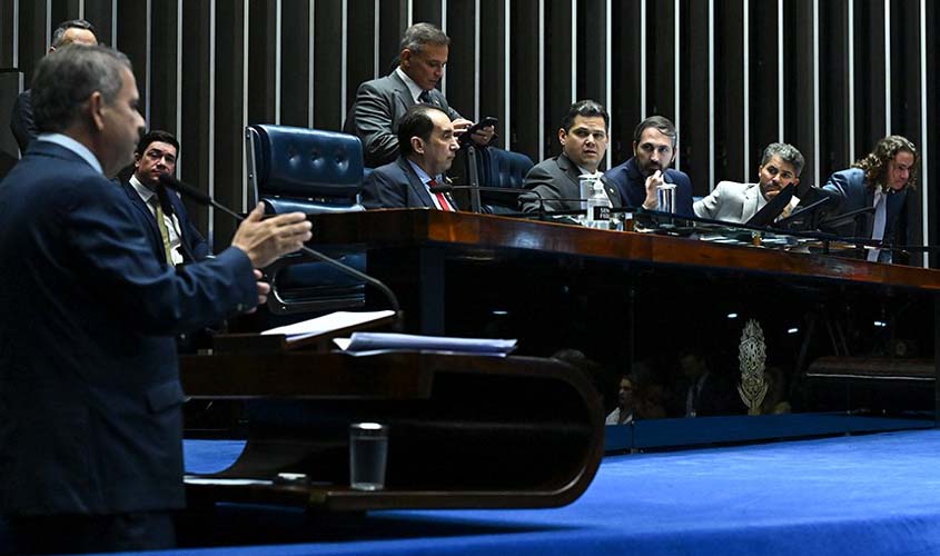 INSS: proibição de descontos avança para sanção