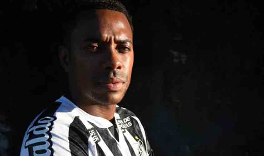 Robinho tentou impedir conversa de amigo com vítima de estupro, revela reportagem