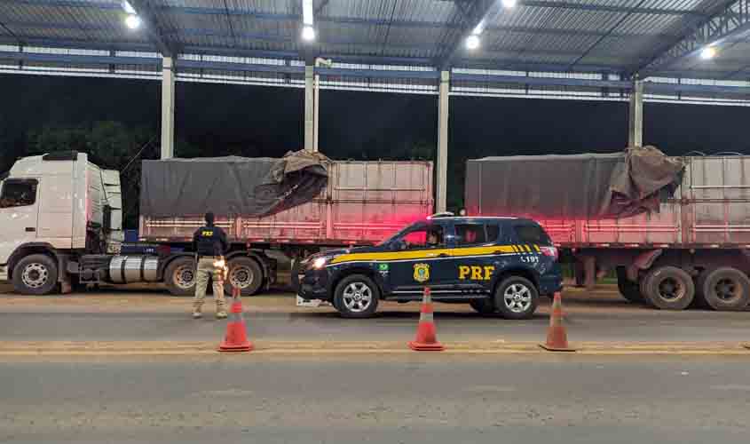 Em Ariquemes/RO, PRF apreende mais de 340 metros cúbicos de madeira e detém 18 pessoas