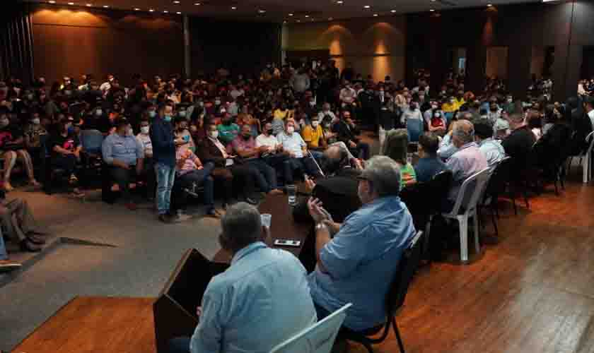 Hildon Chaves destaca importância do diálogo com forças políticas em evento na capital
