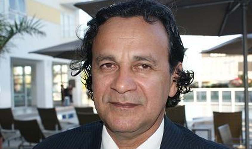 Governo tenta impor candidato para garrotear ALE