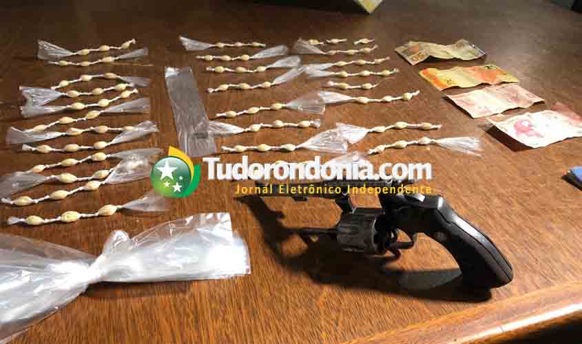 Denarc fecha boca de fumo, prende traficante, apreende drogas e arma