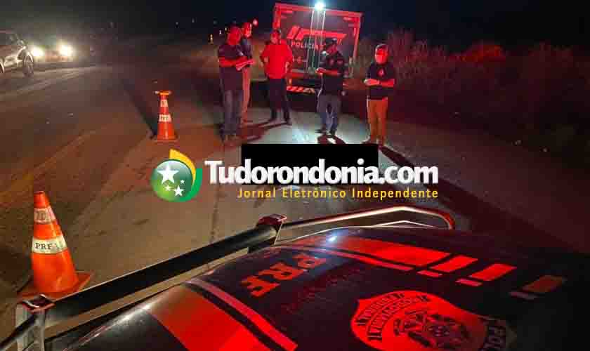 Homem morre atropelado na BR-319 após a ponte sobre o rio madeira