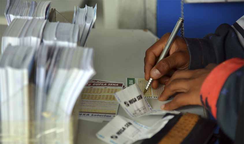 Mega-Sena acumula e prêmio vai para R$ 42 milhões