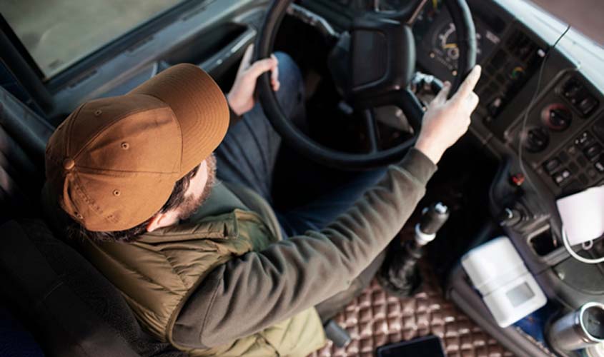 Dispensa de motorista com transtorno afetivo bipolar é julgada discriminatória